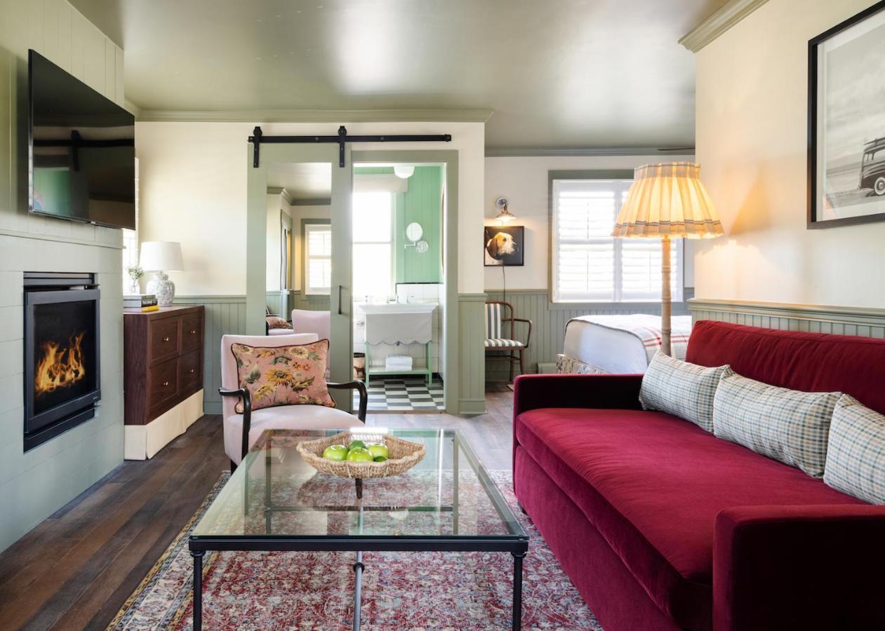Le Petit Pali At 8Th Ave Hotel Carmel-by-the-Sea Exterior photo