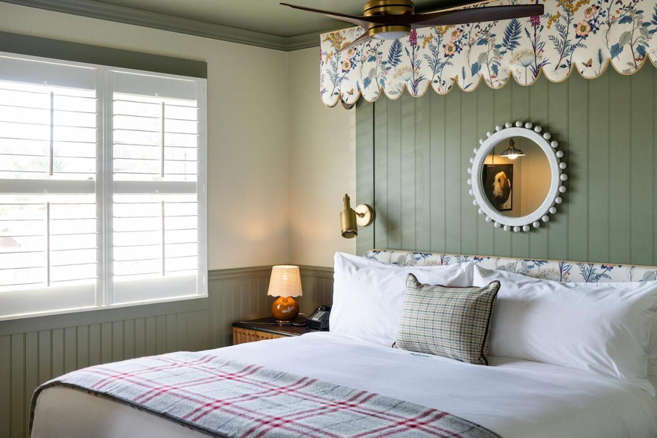 Le Petit Pali At 8Th Ave Hotel Carmel-by-the-Sea Exterior photo