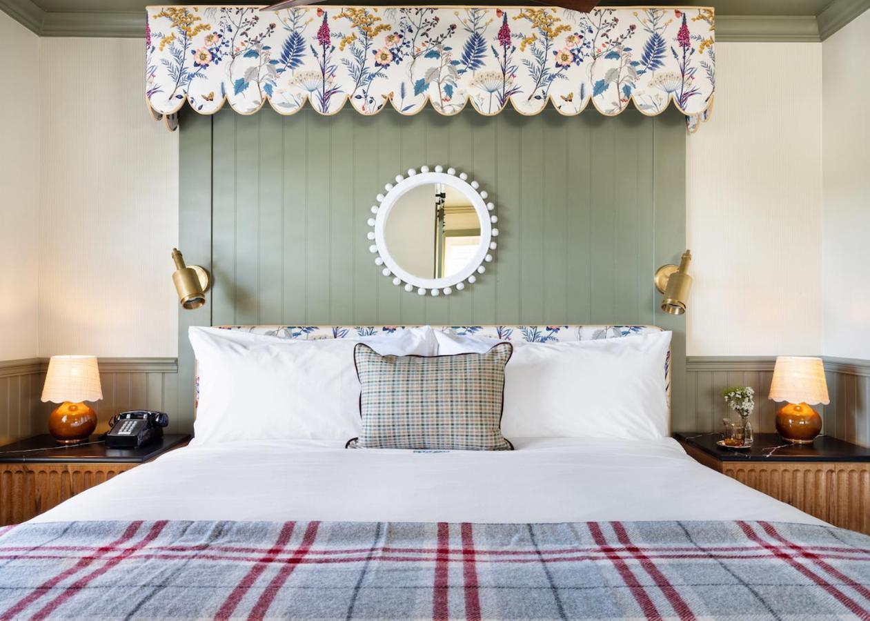 Le Petit Pali At 8Th Ave Hotel Carmel-by-the-Sea Exterior photo